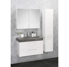 Badezimmer mit Waschtischunterschrank, Aufsatzwaschbecken, Spiegelschrank und Hochschrank