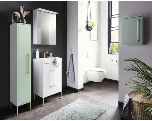 Badezimmer mit Waschtisch, Spiegelschrank, Hochschrank, Hängeschrank und Hänge-WC in hellem und freundlichem Design