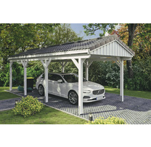 Freistehender Carport aus Holz mit gepflasterter Zufahrt und geparktem Auto.