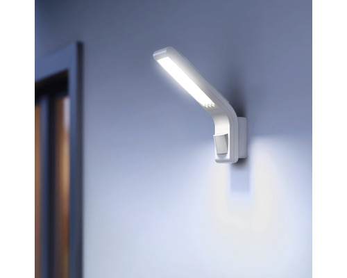Weisse LED-Wandleuchte mit Bewegungsmelder