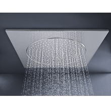 Douche de plafond avec jet d''eau circulaire en fonctionnement
