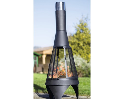 Gartencheminée aus Metall mit Feuerraum und Schornstein