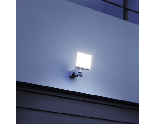 Quadratischer LED Strahler zur Wandmontage