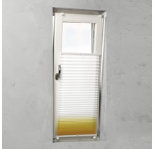 Fenster mit Faltstore als Sonnenschutz