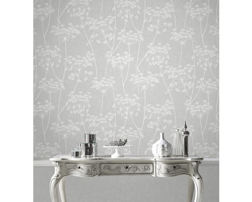 Tapete mit Blütendesign im Wohnraum