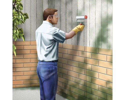 Mann streicht eine Wand mit einer Farbwalze. Renovierungsprojekt im Freien.