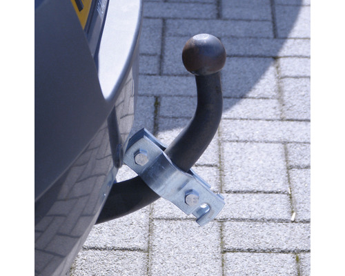 Attelage de remorque à l''arrière d''un véhicule