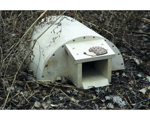 Maison pour hérisson en bois avec décoration hérisson