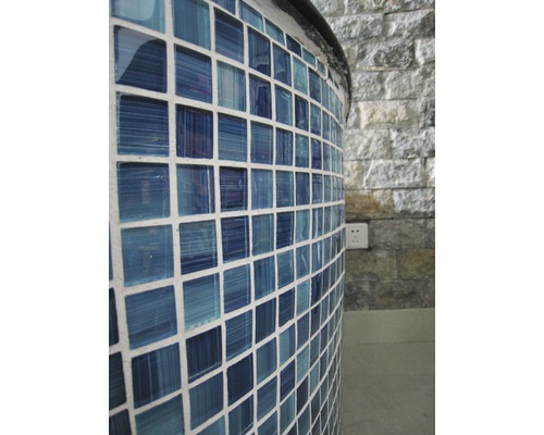 Vue détaillée d''un objet rond avec des carreaux de mosaïque