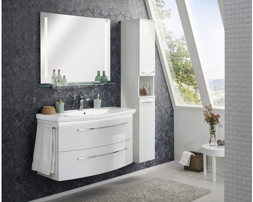 Modernes Badezimmer mit Waschtischunterschrank, Spiegelschrank und Hochschrank in Weiss