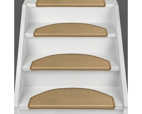 Escalier avec des tapis de marche