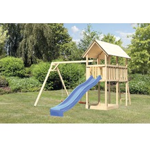 Tour de jeu en bois avec balançoire et toboggan dans le jardin