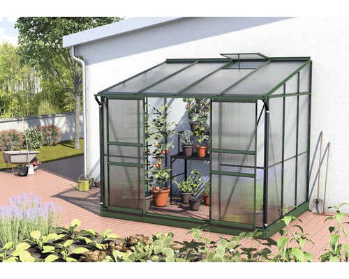 Anlehngewächshaus Vitavia Ida 5200 Hohlkammerplatten 6 mm 201x262 cm grün Gewächshaus Anlehngewächshaus mit Pflanzen und Gartengeräten im Garten