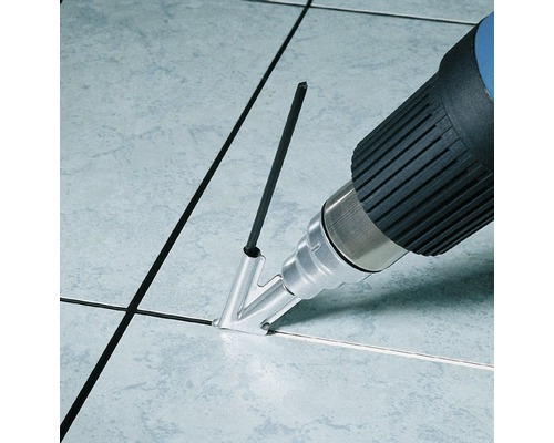 Décapeur thermique avec buse pour jointoyer les carreaux