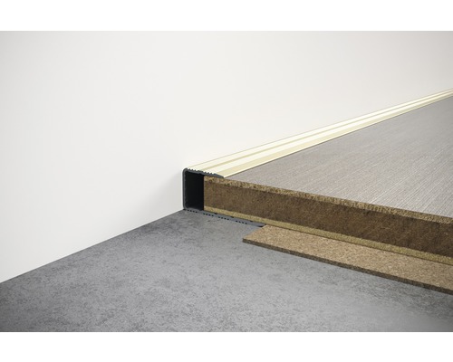 Bodenbelag mit Sockelleiste und Dämmung