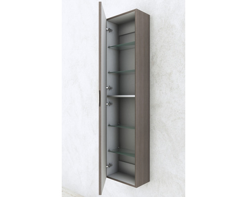 Offener Badezimmerschrank mit Glasböden