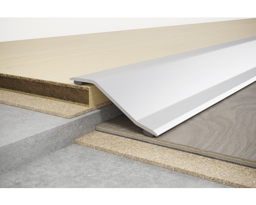 Profilé de sol pour raccorder différentes hauteurs de sol