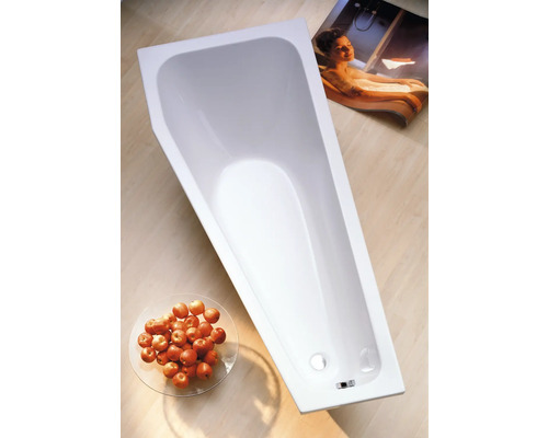 Badewanne aus Acryl mit Abflussgarnitur
