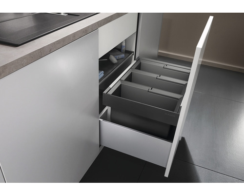 Meuble de cuisine avec système de tri des déchets et tiroirs coulissants