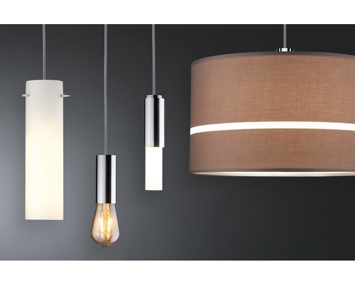 Diverses suspensions avec abat-jour en tissu et éléments métalliques