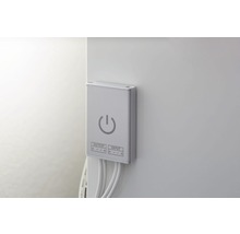 LED-Transformator mit An- und Ausschalter an einer Wand montiert