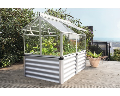 Jardinière surélevée avec serre dans le jardin