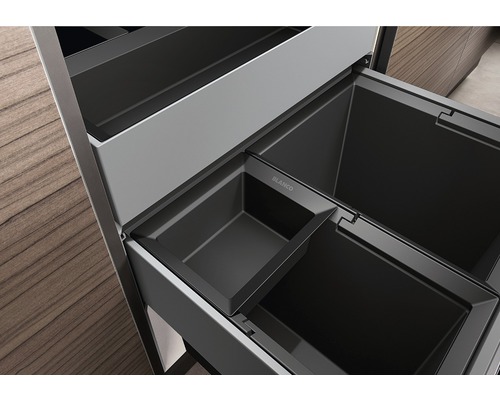 Système de tri des déchets avec plusieurs récipients de Blanco