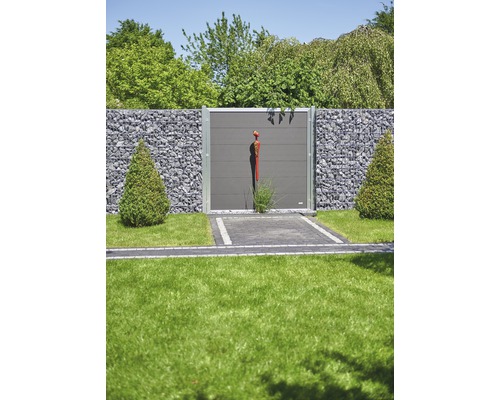 Gartenzaun mit Gabionenwand und abschliessbarem Gartentor