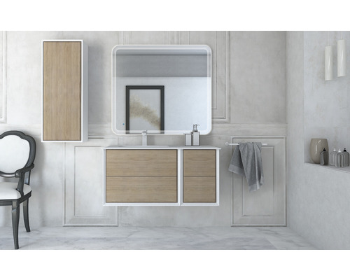 Salle de bains avec meuble sous-lavabo, armoire de toilette, miroir et chaise
