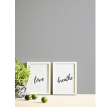 Ensembles de photos décoratives avec les inscriptions amour et respiration, ainsi que des herbes en pot et des citrons verts.