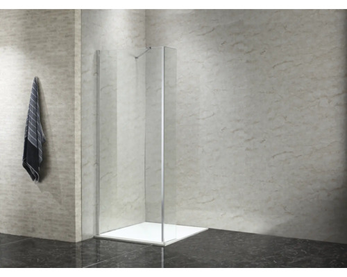 Begehbare Duschkabine mit Handtuch