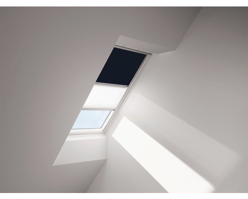 Store duo VELUX store occultant uni bleu et store plissé blanc cadre aluminium DFD S08 1100S