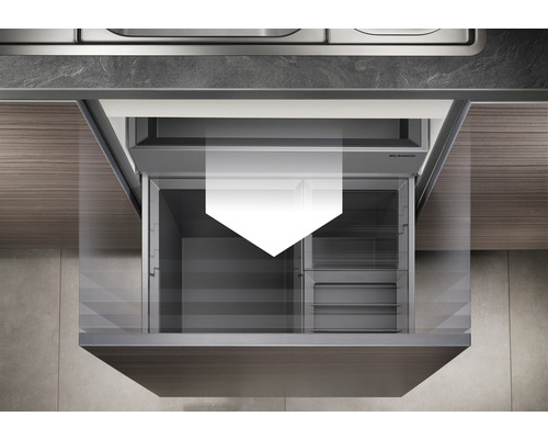 Tiroir de cuisine ouvert avec compartiments