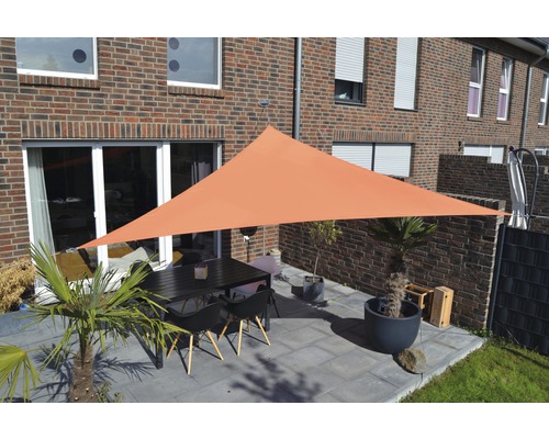 Floracord Dreiecksonnensegel 3,0 x 3,0 x 3,0m, HDPE 180 g/m² wind- und wasserdurchlässig, terracotta Floracord Dreiecksonnensegel 3,0 x 3,0 x 3,0m, HDPE 180 g/m² wind- und wasserdurchlässig, terracotta