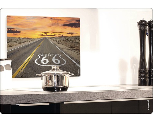 Panneau décoratif avec motif Route 66 dans une cuisine