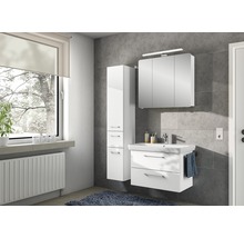 Modernes Badezimmer mit Waschbeckenunterschrank, Spiegelschrank und Hochschrank