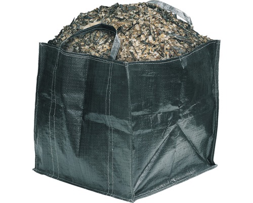 Grosser Sack gefüllt mit Holzschnitzeln.