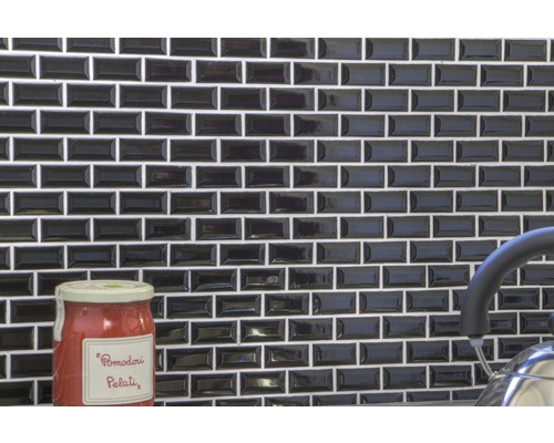 Carrelage mural style métro, brillant, comme crédence de cuisine