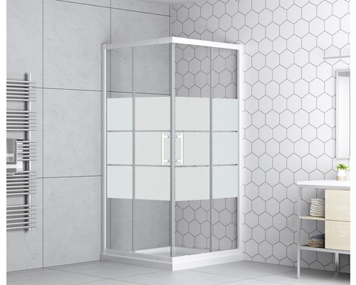 Cabine de douche avec verre partiellement satiné dans la salle de bain