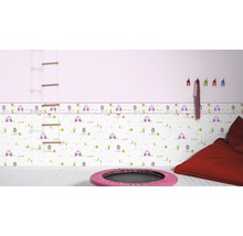 Kinderzimmer mit Prinzessinnen Tapete, Sprossenwand und Sitzsack