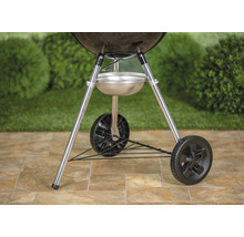 Vue détaillée d''un barbecue boule avec pieds, roues et bac de récupération