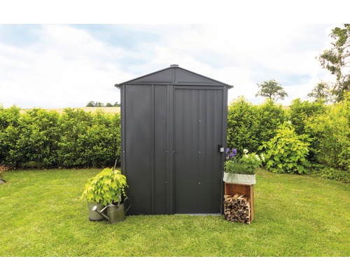 Metall Gerätehaus mit Doppeltür im Garten