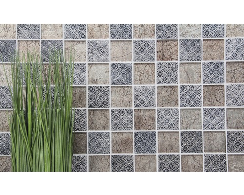 Carreaux de mosaïque carrés à motifs et gazon synthétique