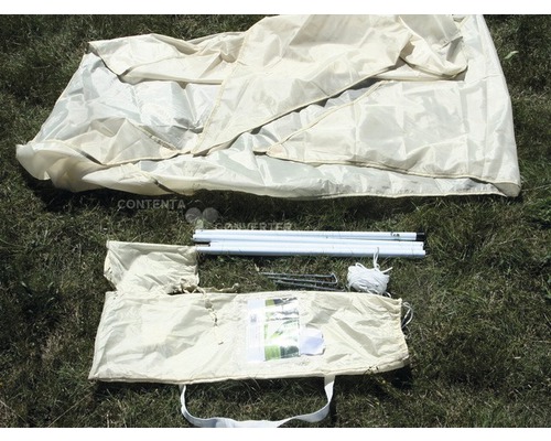 Toile de tente, piquets, sardines et sac de transport pour une tente