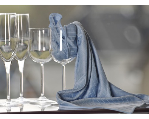 Verres et un torchon