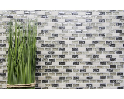 Wandfliesenmosaik mit Glasoptik und Dekoration