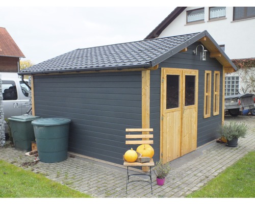 Abri de jardin avec double porte et toit à deux pentes