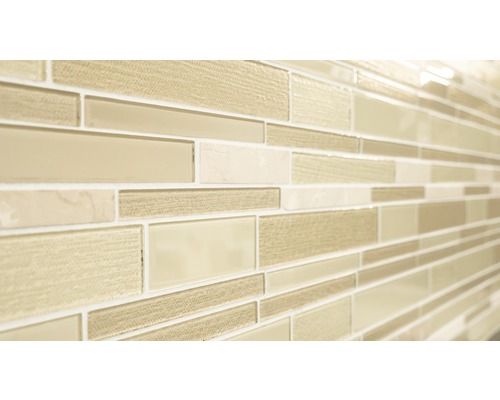 Carreau de mosaïque avec éléments en verre et en pierre