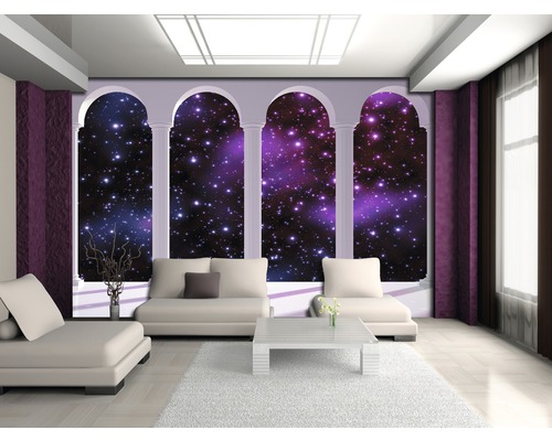 Wohnzimmer mit Tapete, die einen Blick in den Weltraum durch Säulenbögen zeigt