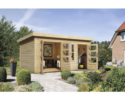 Abri de jardin en bois avec portes doubles ouvertes